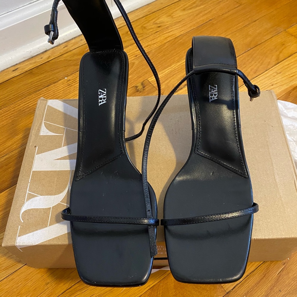 Zara Black Strappy Sandals